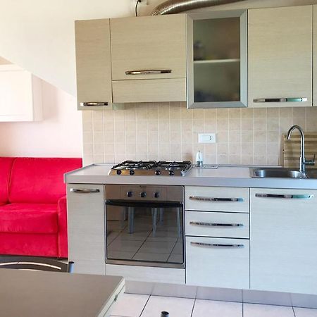 مانربا ديل جاردا Luxury Apartments - Le Fate - Residence With Pool المظهر الخارجي الصورة