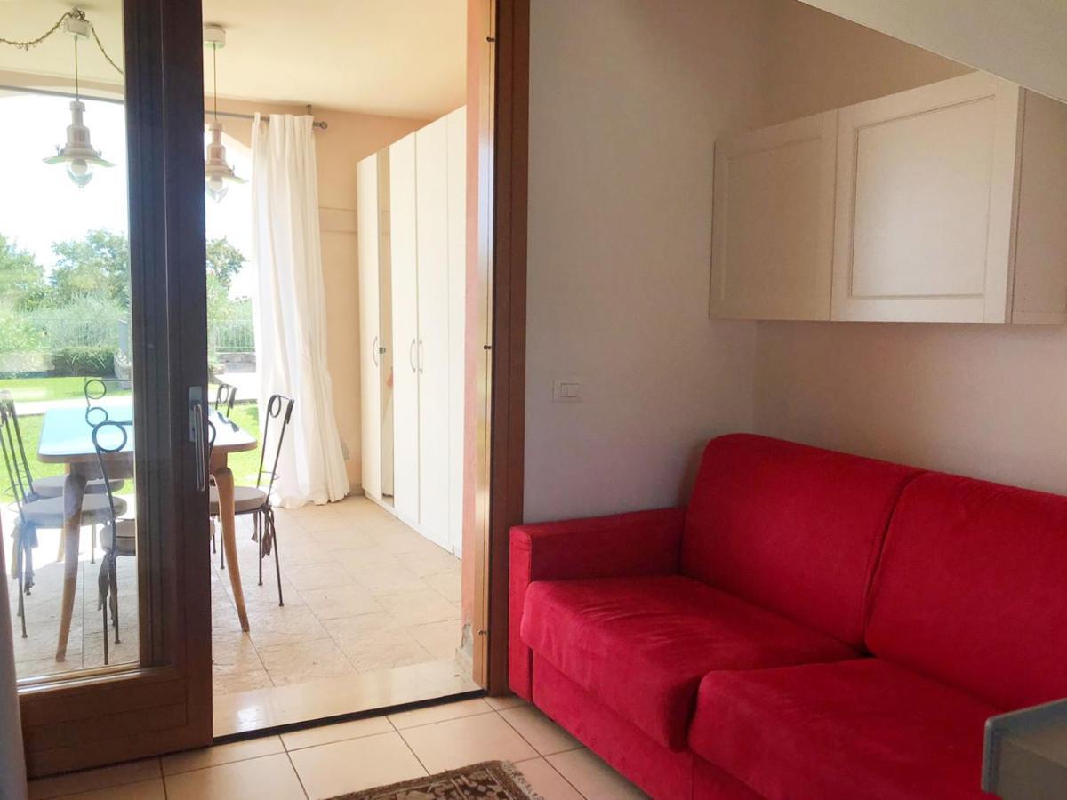 مانربا ديل جاردا Luxury Apartments - Le Fate - Residence With Pool المظهر الخارجي الصورة