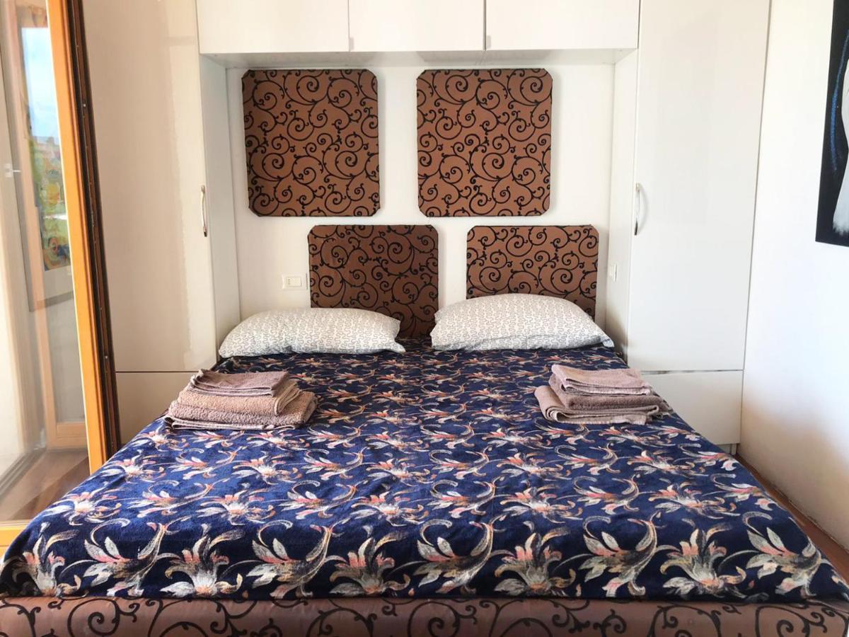 مانربا ديل جاردا Luxury Apartments - Le Fate - Residence With Pool المظهر الخارجي الصورة