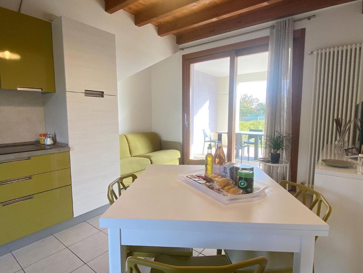 مانربا ديل جاردا Luxury Apartments - Le Fate - Residence With Pool المظهر الخارجي الصورة