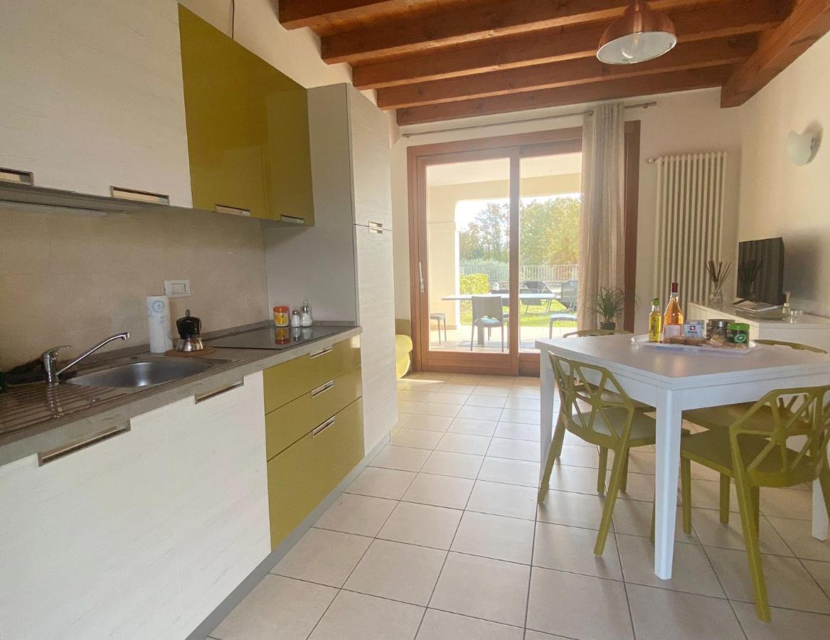 مانربا ديل جاردا Luxury Apartments - Le Fate - Residence With Pool المظهر الخارجي الصورة