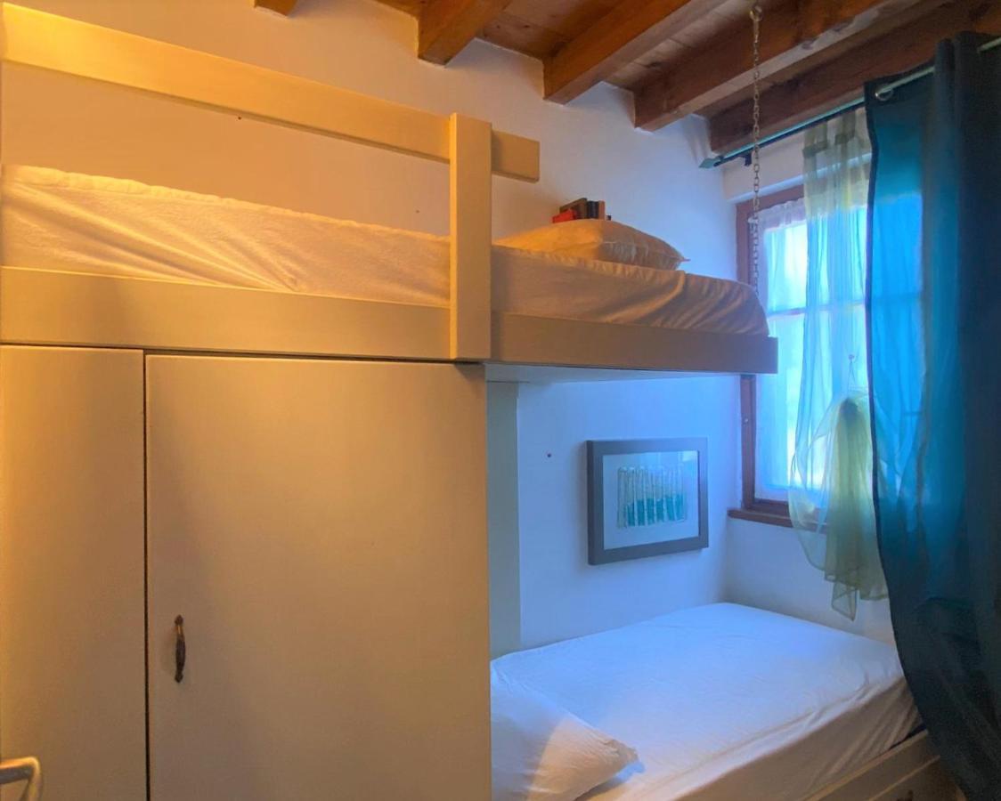 مانربا ديل جاردا Luxury Apartments - Le Fate - Residence With Pool المظهر الخارجي الصورة