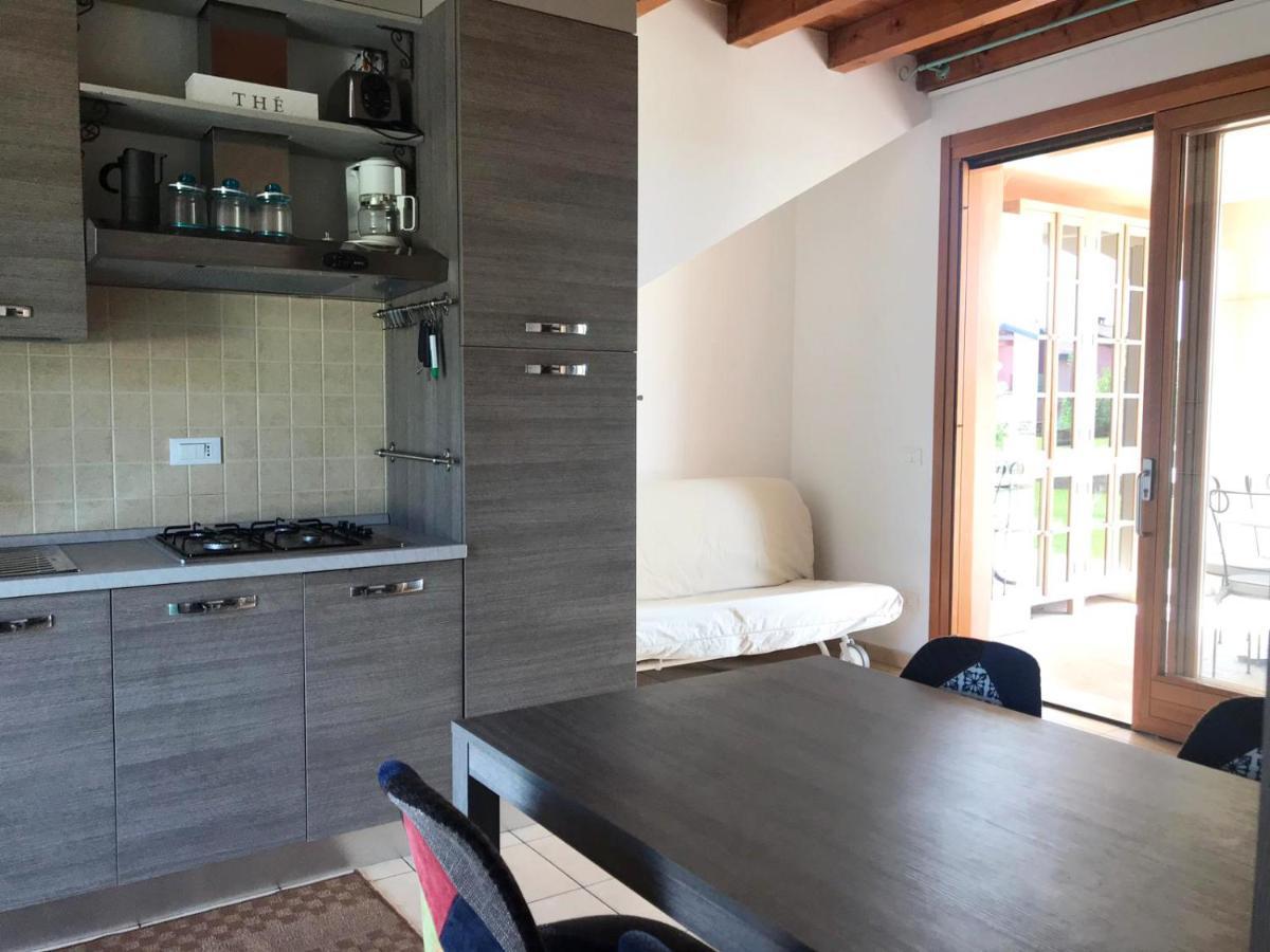 مانربا ديل جاردا Luxury Apartments - Le Fate - Residence With Pool المظهر الخارجي الصورة