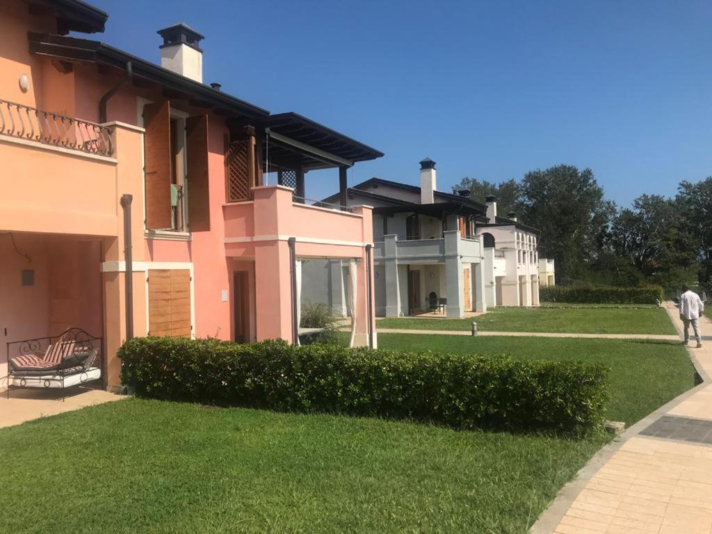 مانربا ديل جاردا Luxury Apartments - Le Fate - Residence With Pool المظهر الخارجي الصورة