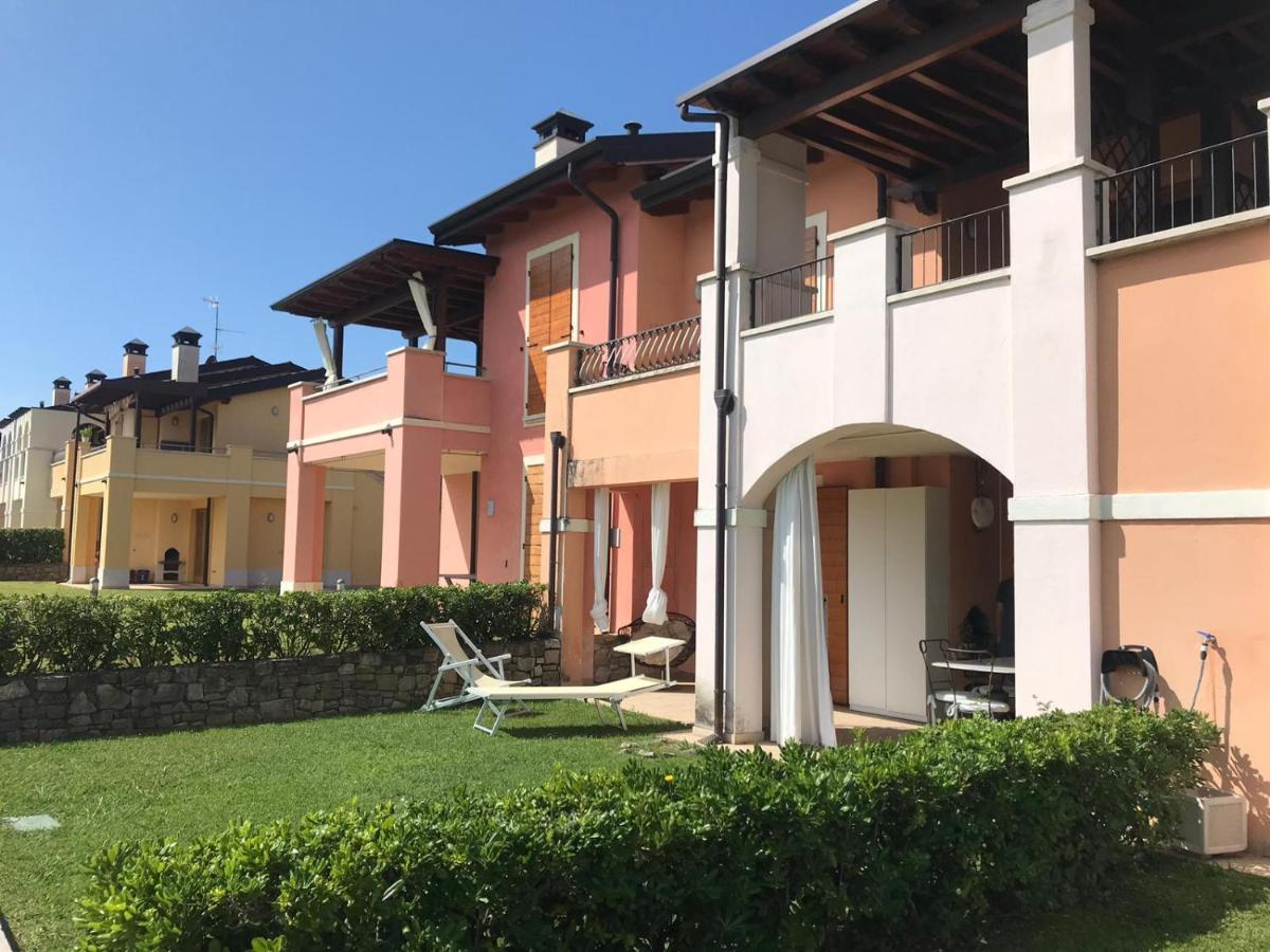 مانربا ديل جاردا Luxury Apartments - Le Fate - Residence With Pool المظهر الخارجي الصورة
