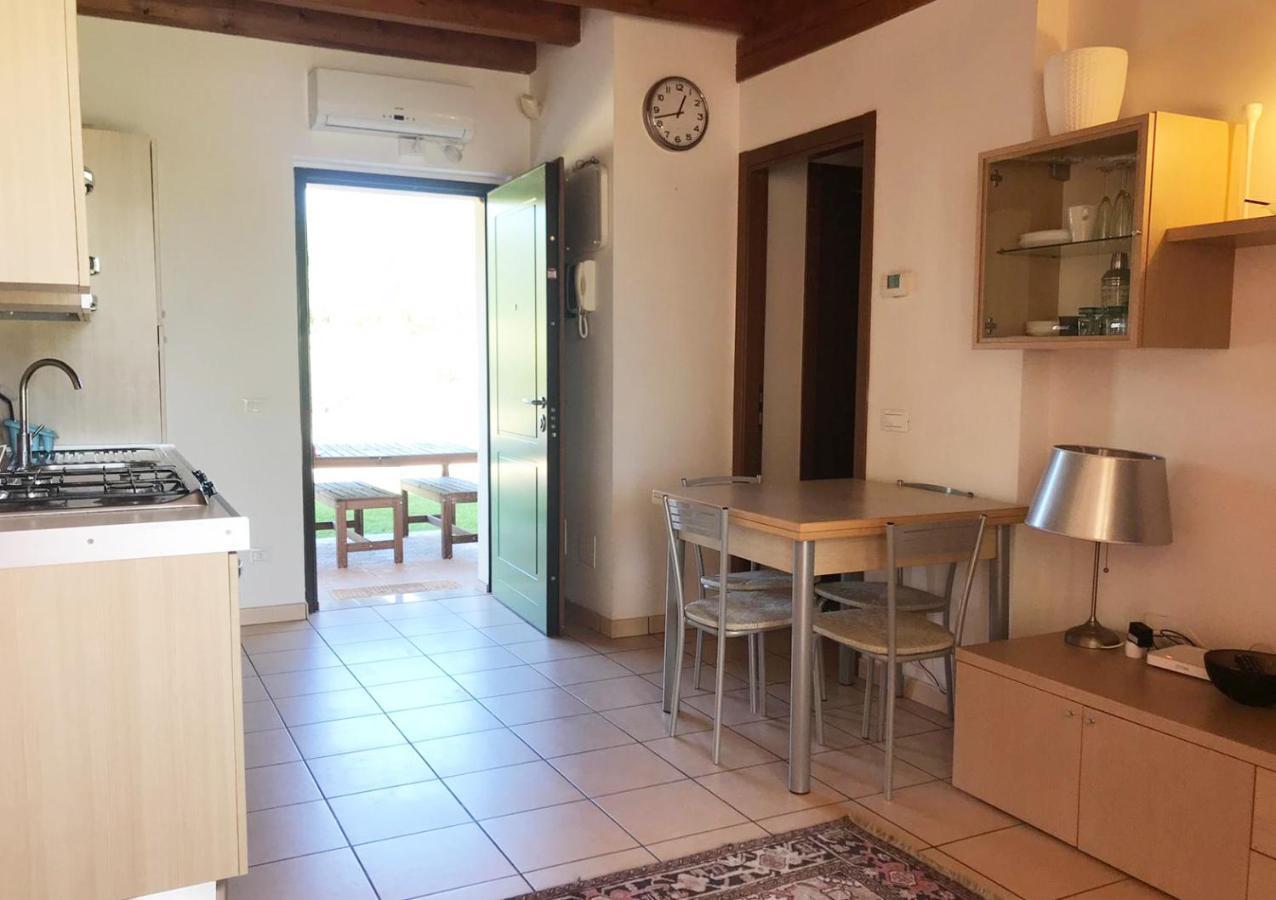 مانربا ديل جاردا Luxury Apartments - Le Fate - Residence With Pool المظهر الخارجي الصورة