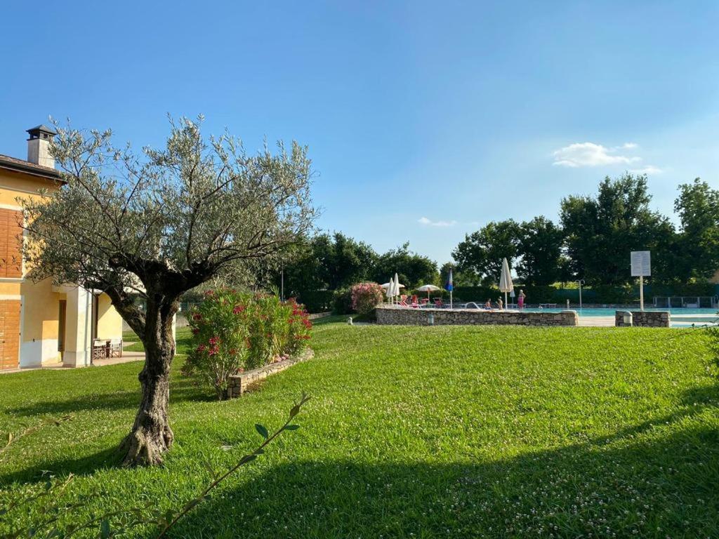 مانربا ديل جاردا Luxury Apartments - Le Fate - Residence With Pool المظهر الخارجي الصورة