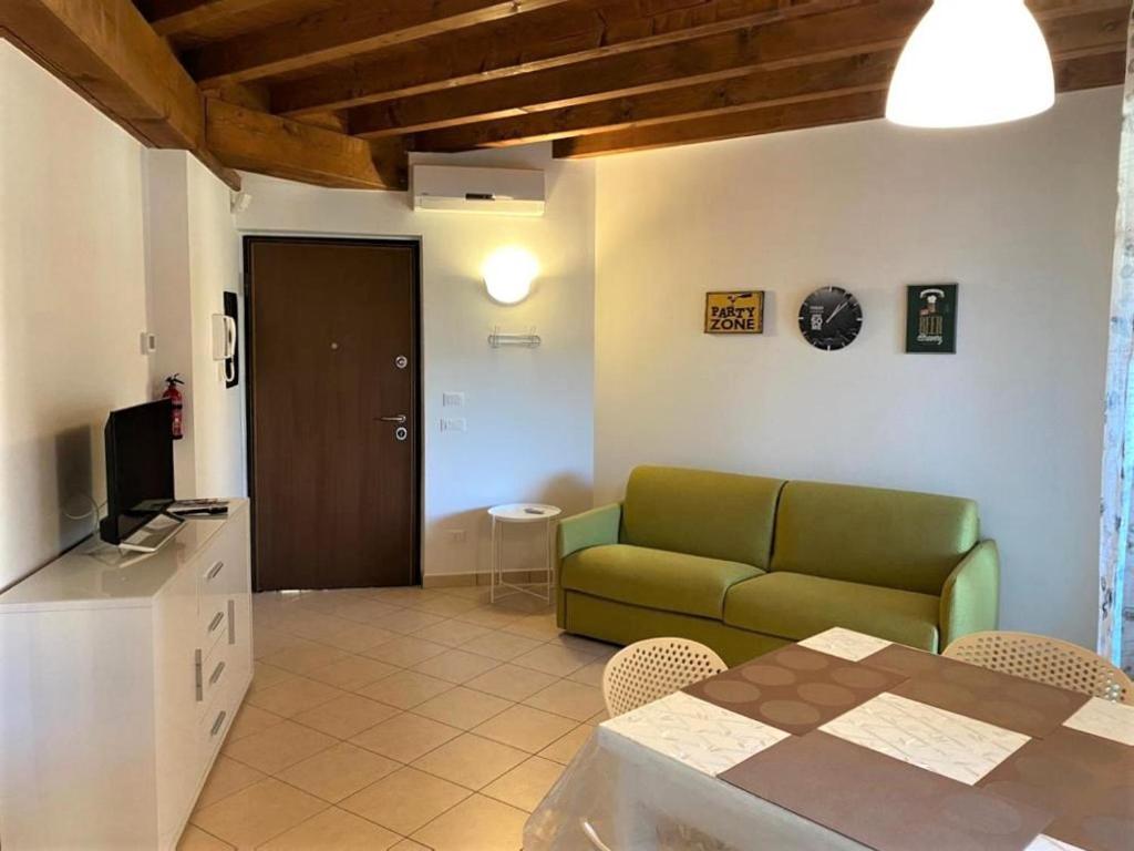 مانربا ديل جاردا Luxury Apartments - Le Fate - Residence With Pool المظهر الخارجي الصورة